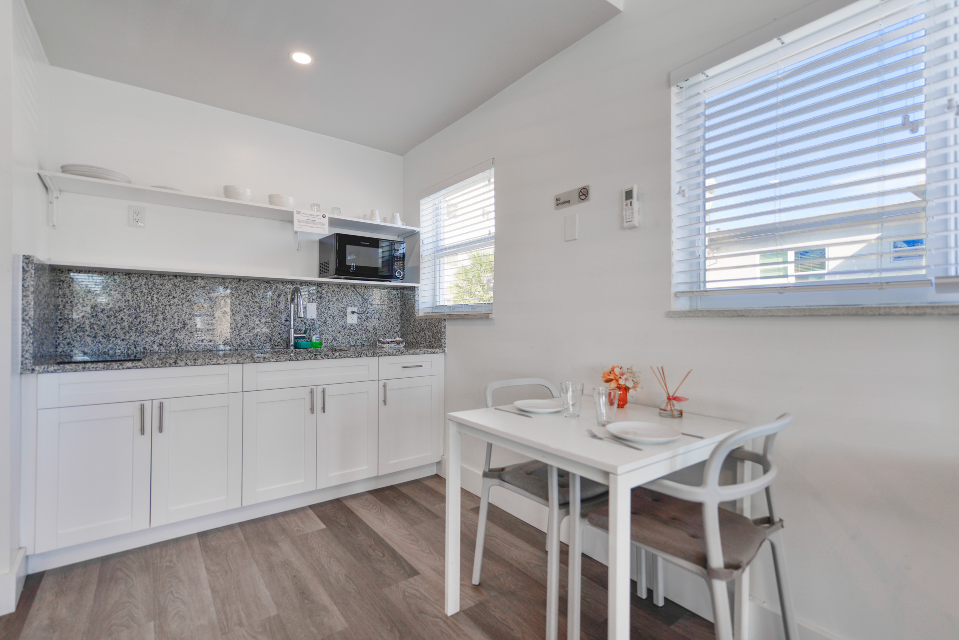 RE The Mariner Hotel, apt